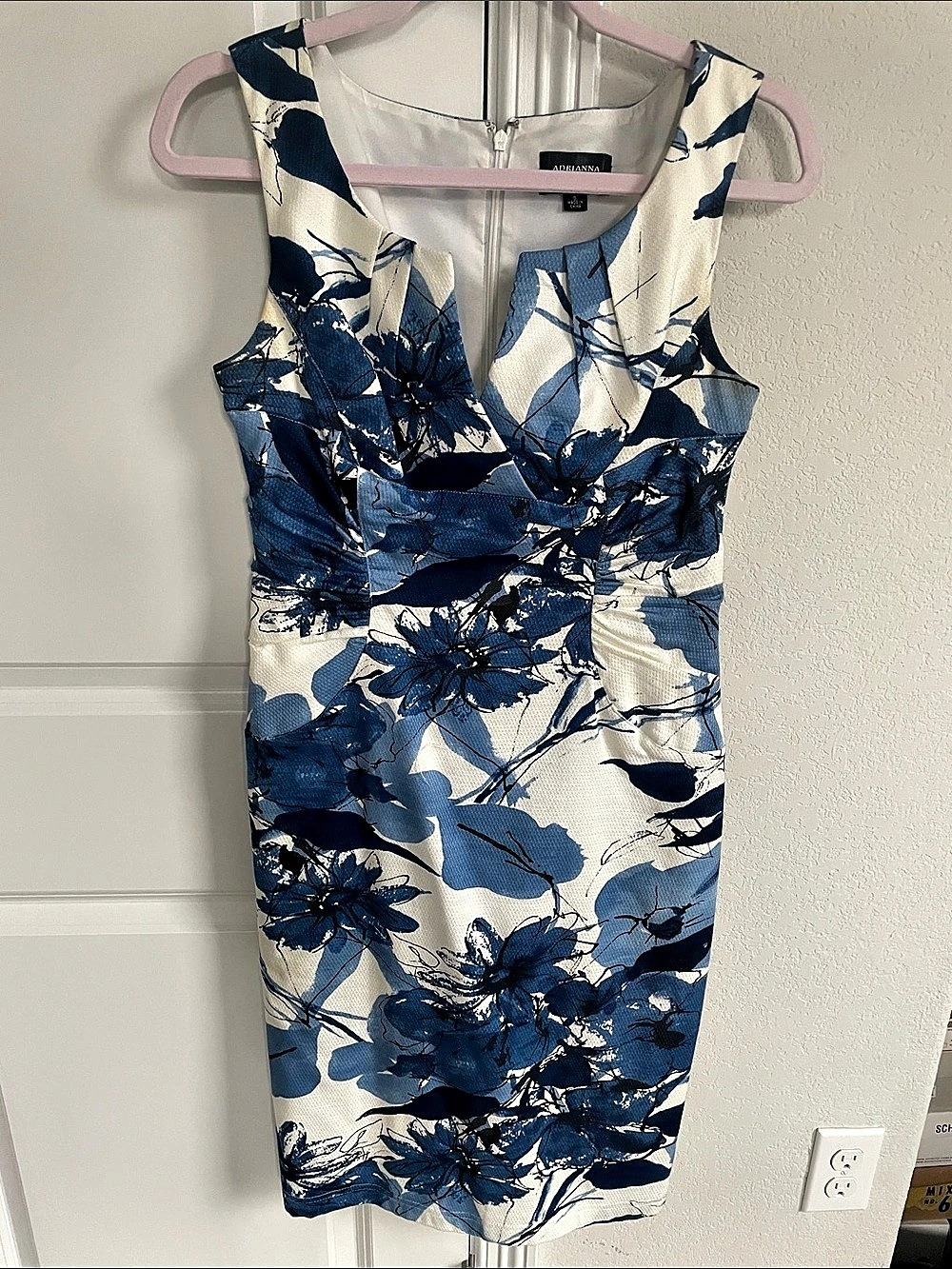 Adrianna Papell Floral Midi Dress sheath in Blue & White
